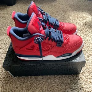 Air Jordan 4 retro fiba SE